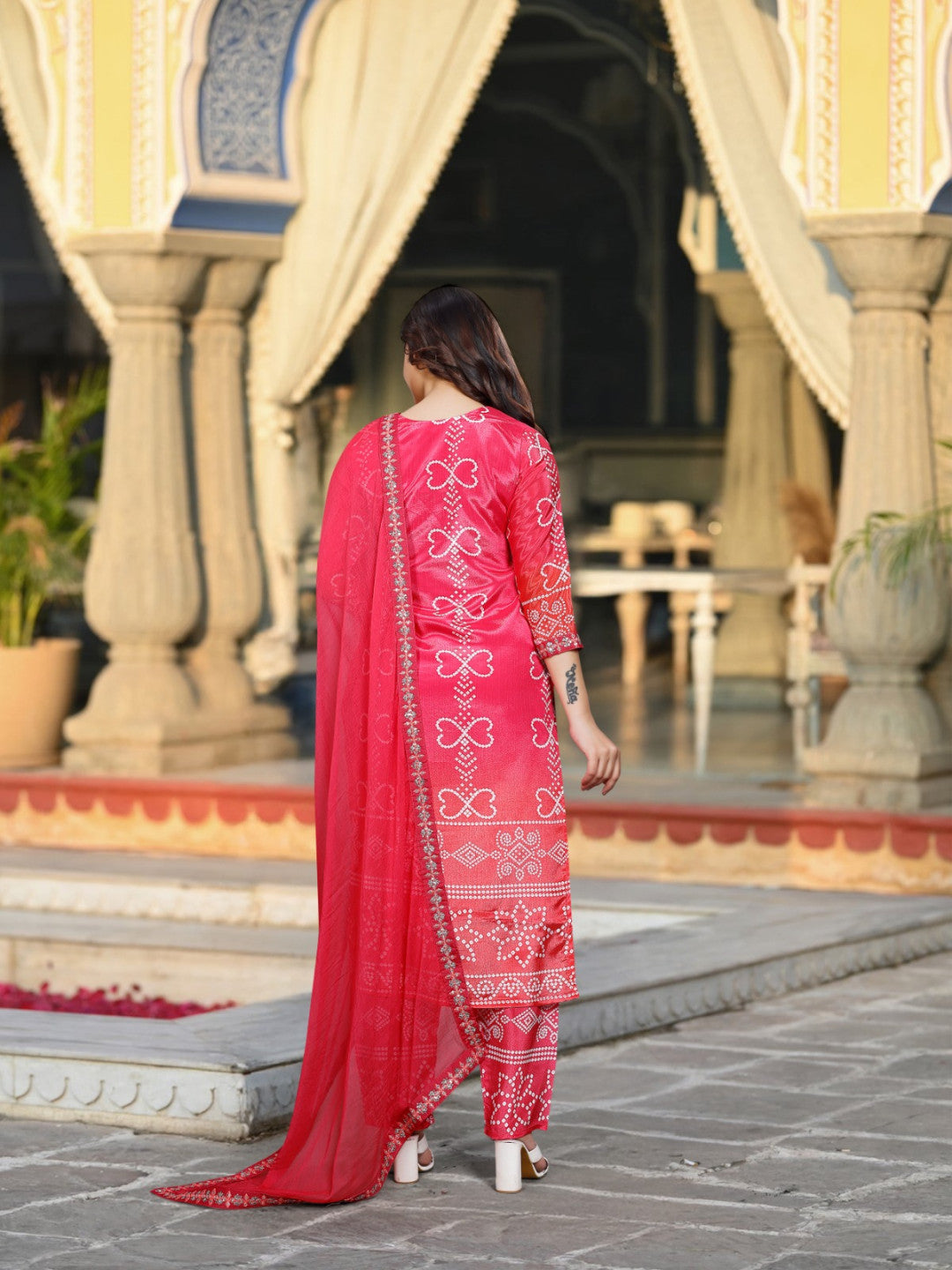 Pink chinon silk kurta and pant set with Embroidered work dupatta